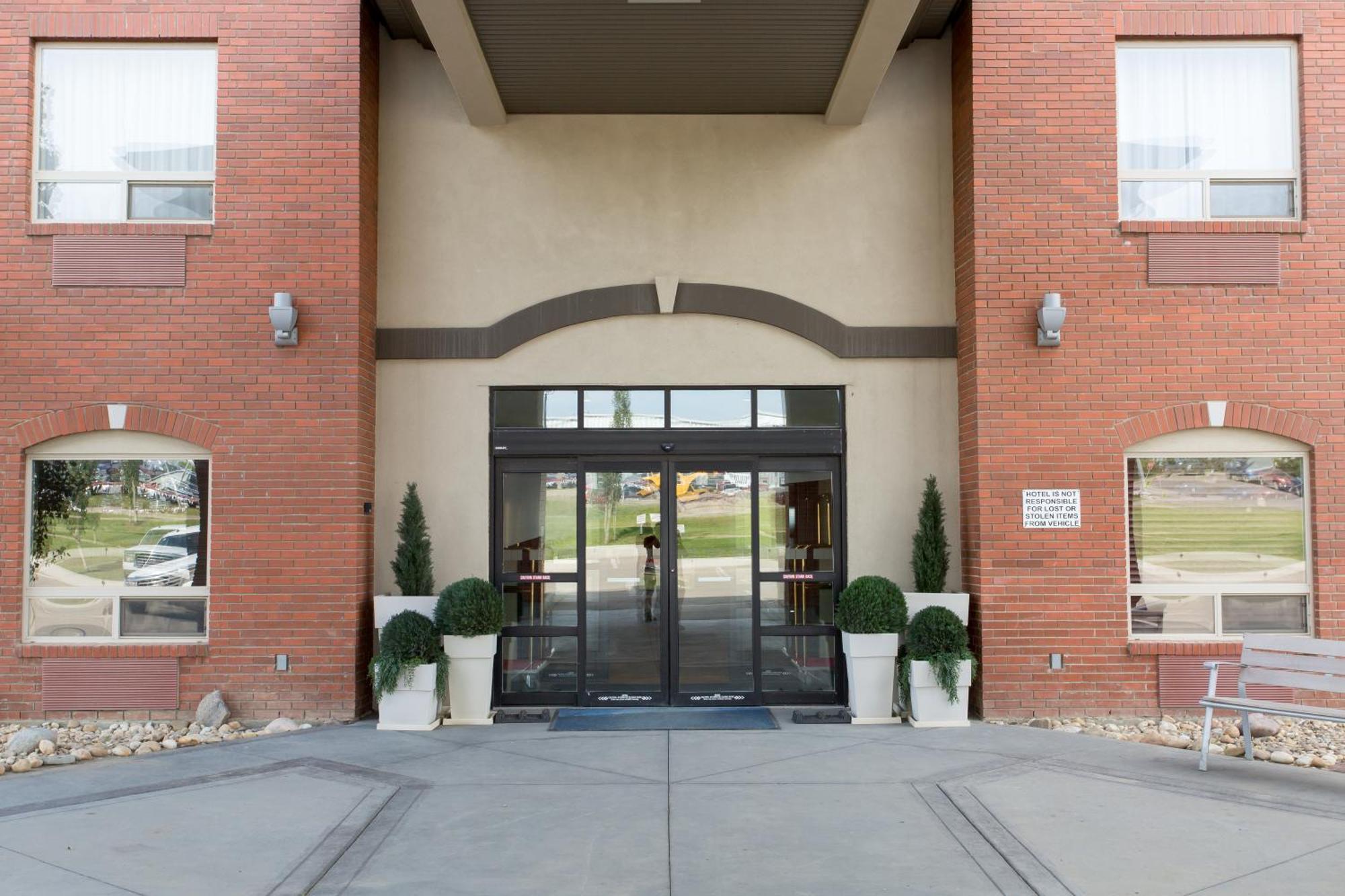德雷顿瓦利智选假日酒店 Drayton Valley 外观 照片
